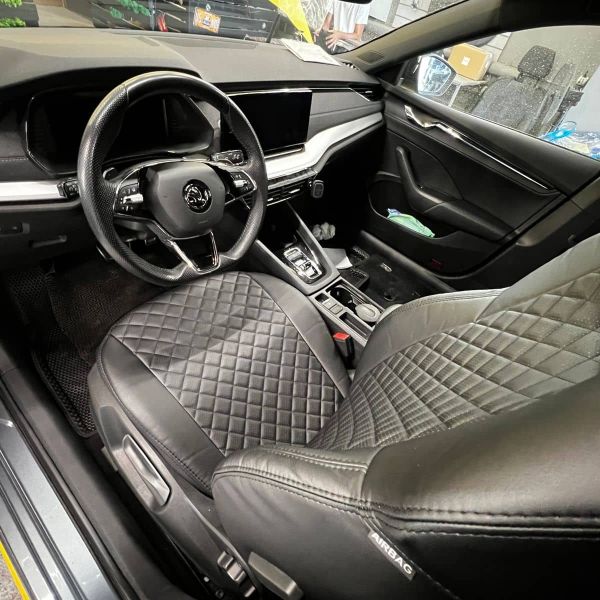 Чехлы Автопилот на Skoda Octavia A8 RS Sport (2020+) Чехлы Автопилот на Skoda Octavia A8 RS Sport (2020+)